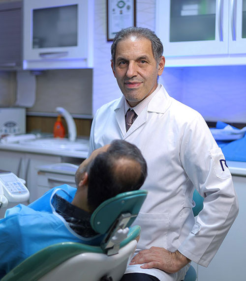 دکتر صابر ملک پور دندانپزشک